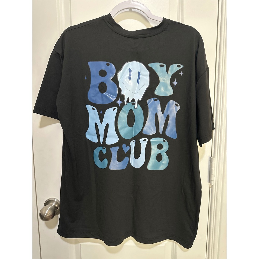 Boy Mom Club Graphic T-Shirt  Retro Smiley Face Short Sleeve Tee Size M